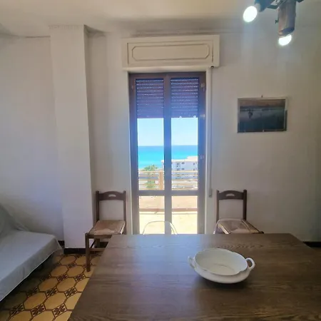 Apartamento Mare E Cielo Fronte Mare